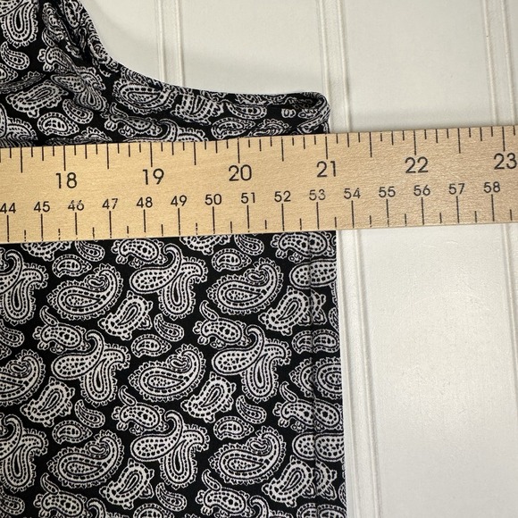 Michael Kors Black/ White Floral Sleeveless Top Sz XL - Picture 5 of 6